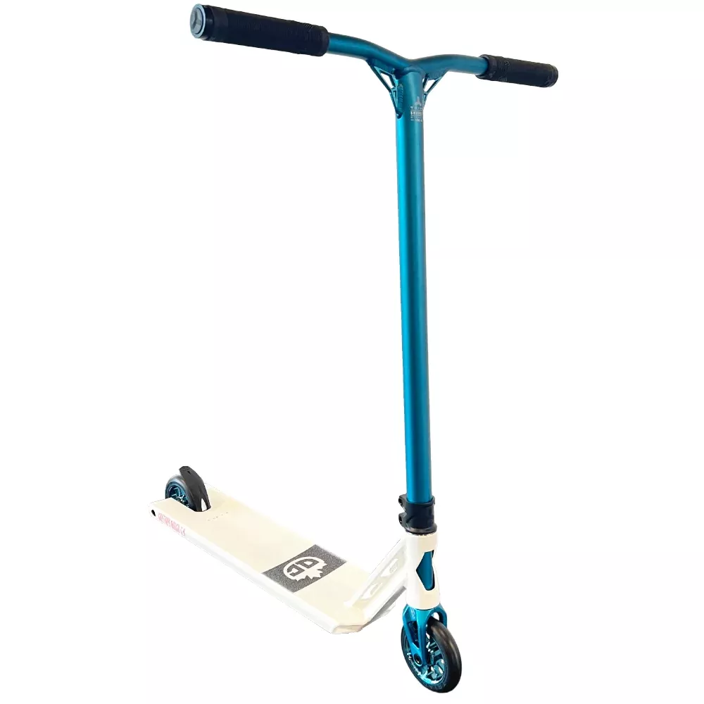 The Bluzion - Custom Scooter