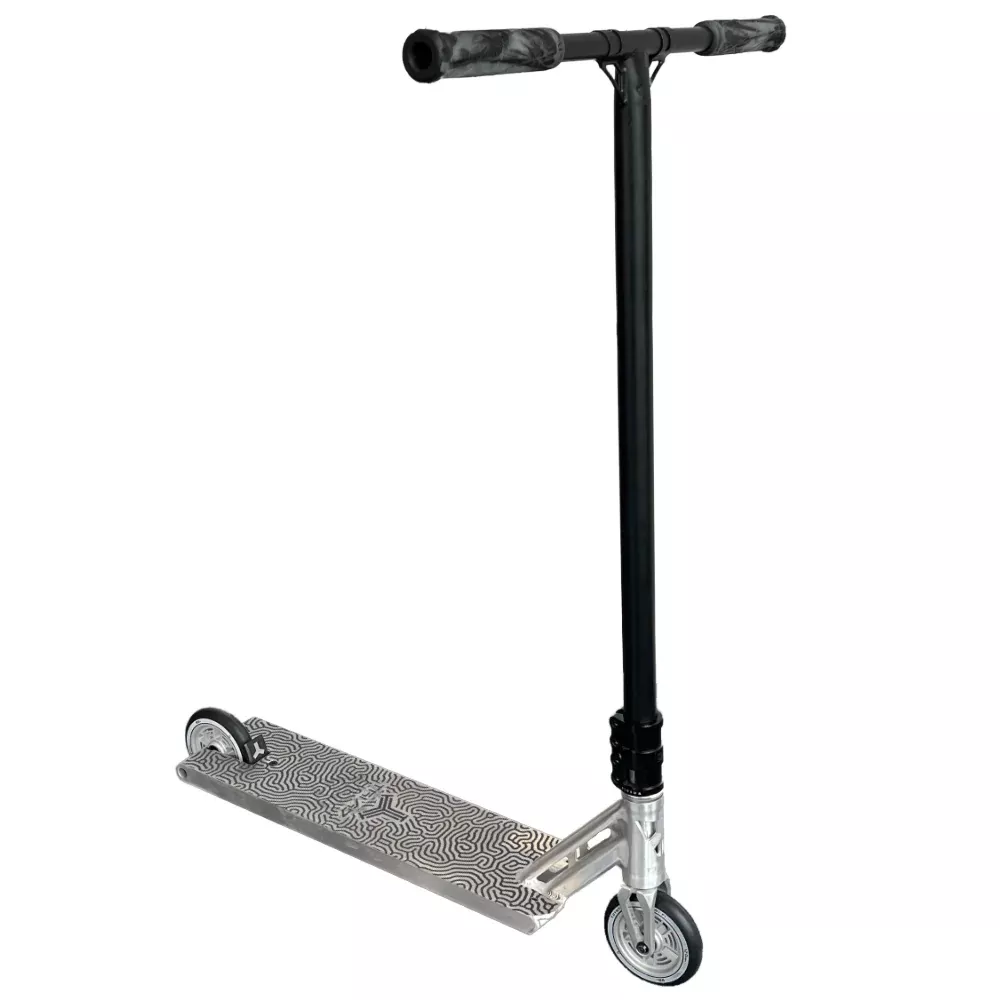 The Dark Silver - Custom Scooter