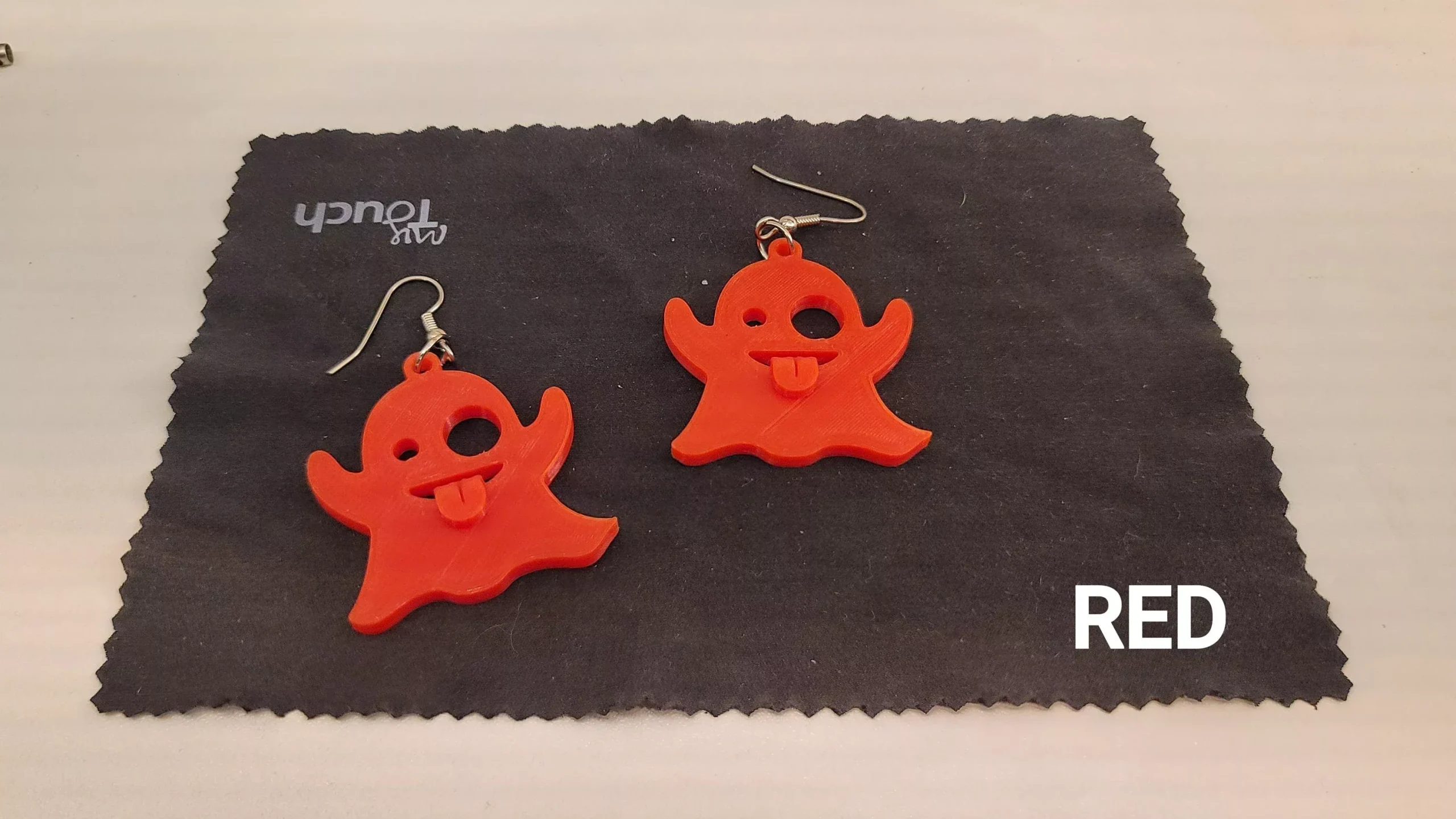 GHOST EMOJI EARRINGS