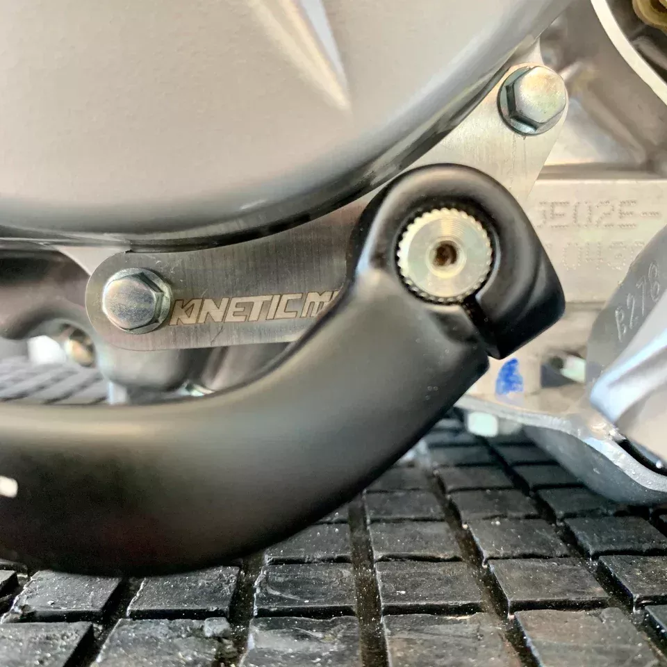 Kinetic MX CRF 110 Shift Shaft Brace