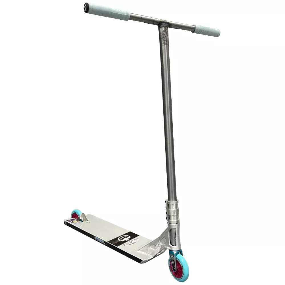 The Noyes - Custom Scooter