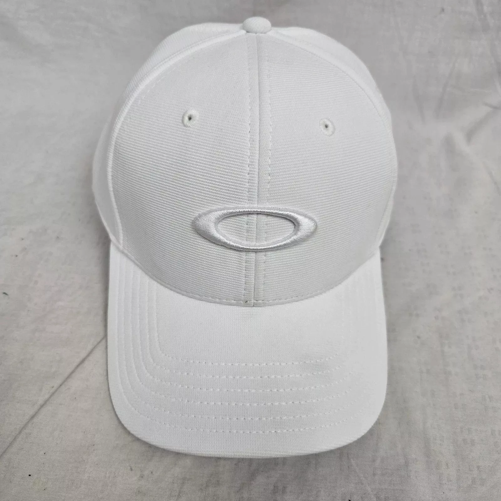 Oakley 6 Panel Hat *DISPLAY*