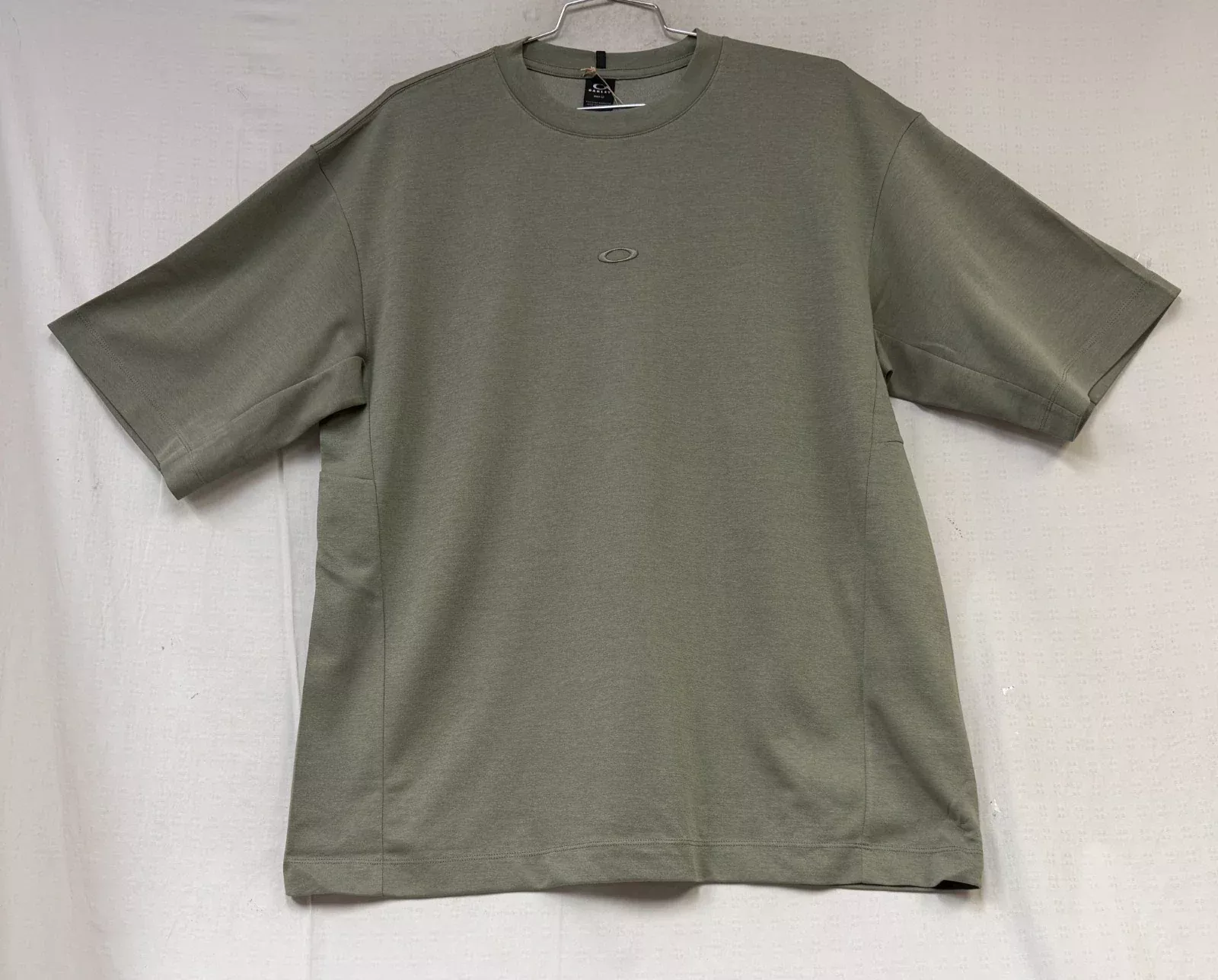 Oakley Driven Short Sleeve Tee